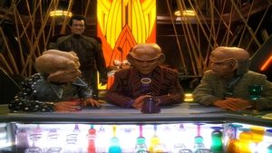 Star Trek: Stacja Kosmiczna Zysk i koronki