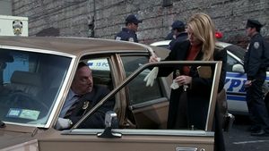 NYPD Blue Odcinek 8