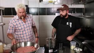 Diners, Drive-Ins and Dives Odcinek 1