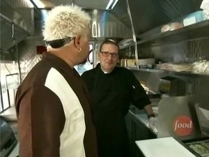 Diners, Drive-Ins and Dives Odcinek 8
