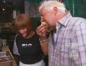 Diners, Drive-Ins and Dives Odcinek 8