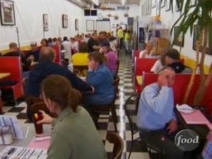 Diners, Drive-Ins and Dives Odcinek 11