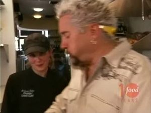 Diners, Drive-Ins and Dives Odcinek 6