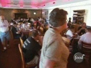 Diners, Drive-Ins and Dives Odcinek 9