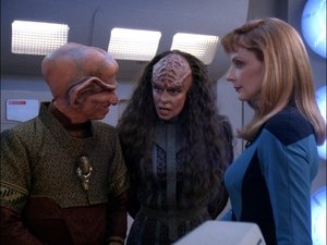 Star Trek: Następne pokolenie Podejrzenia
