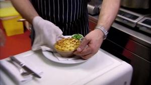 Diners, Drive-Ins and Dives Odcinek 10