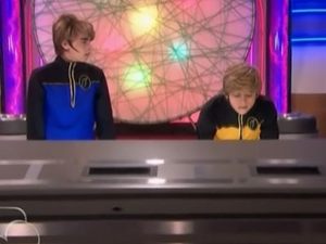 Suite Life: Nie ma to jak statek Statek kosmiczny Tipton