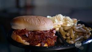Diners, Drive-Ins and Dives Odcinek 9